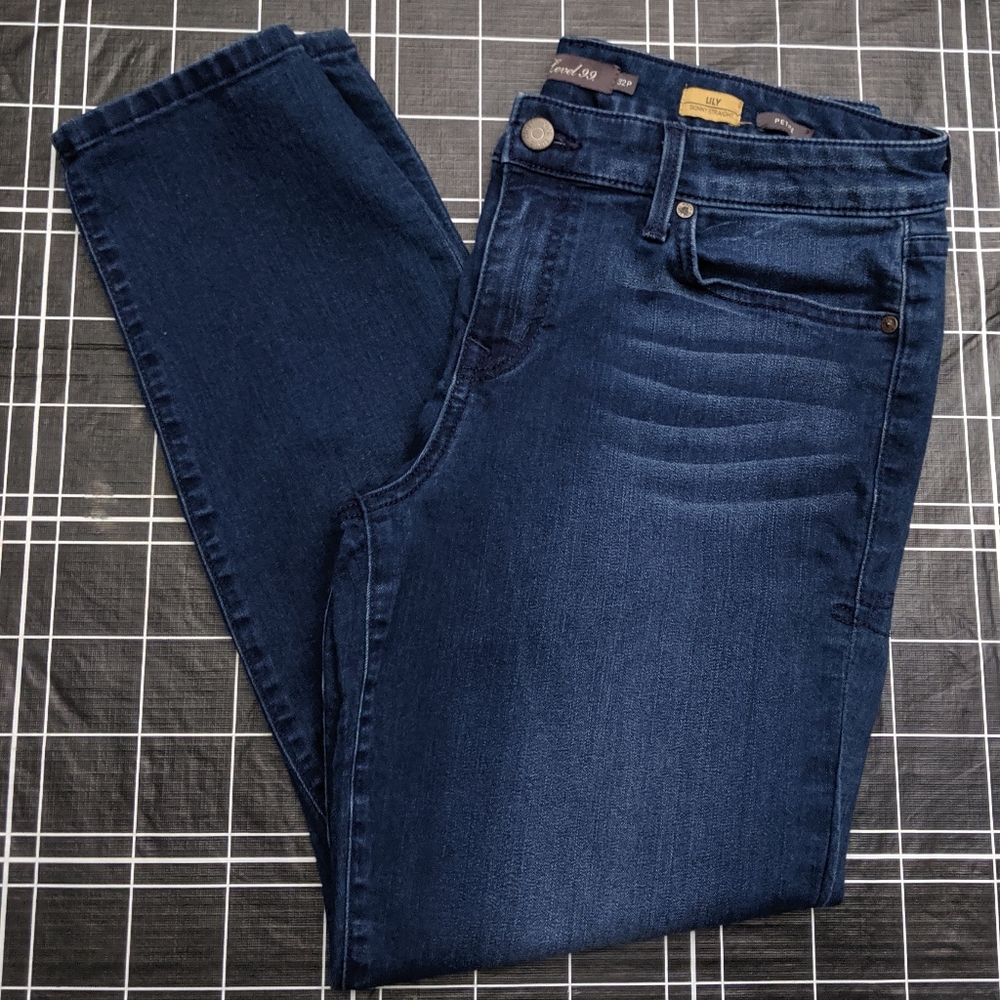 Level 99 Size 32 Petite LILY Skinny Straight Jeans